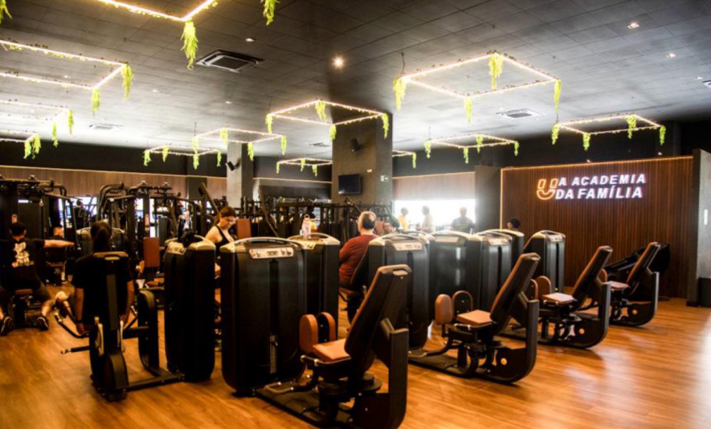 Área de musculação de uma unidade UFit